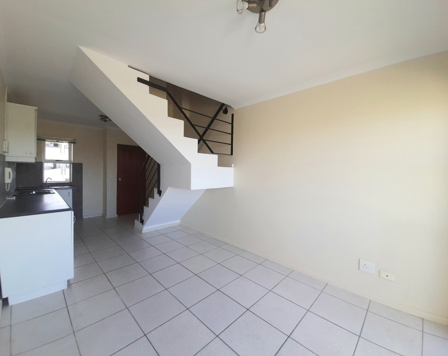 8 Bedroom Property for Sale in Uitzicht Western Cape